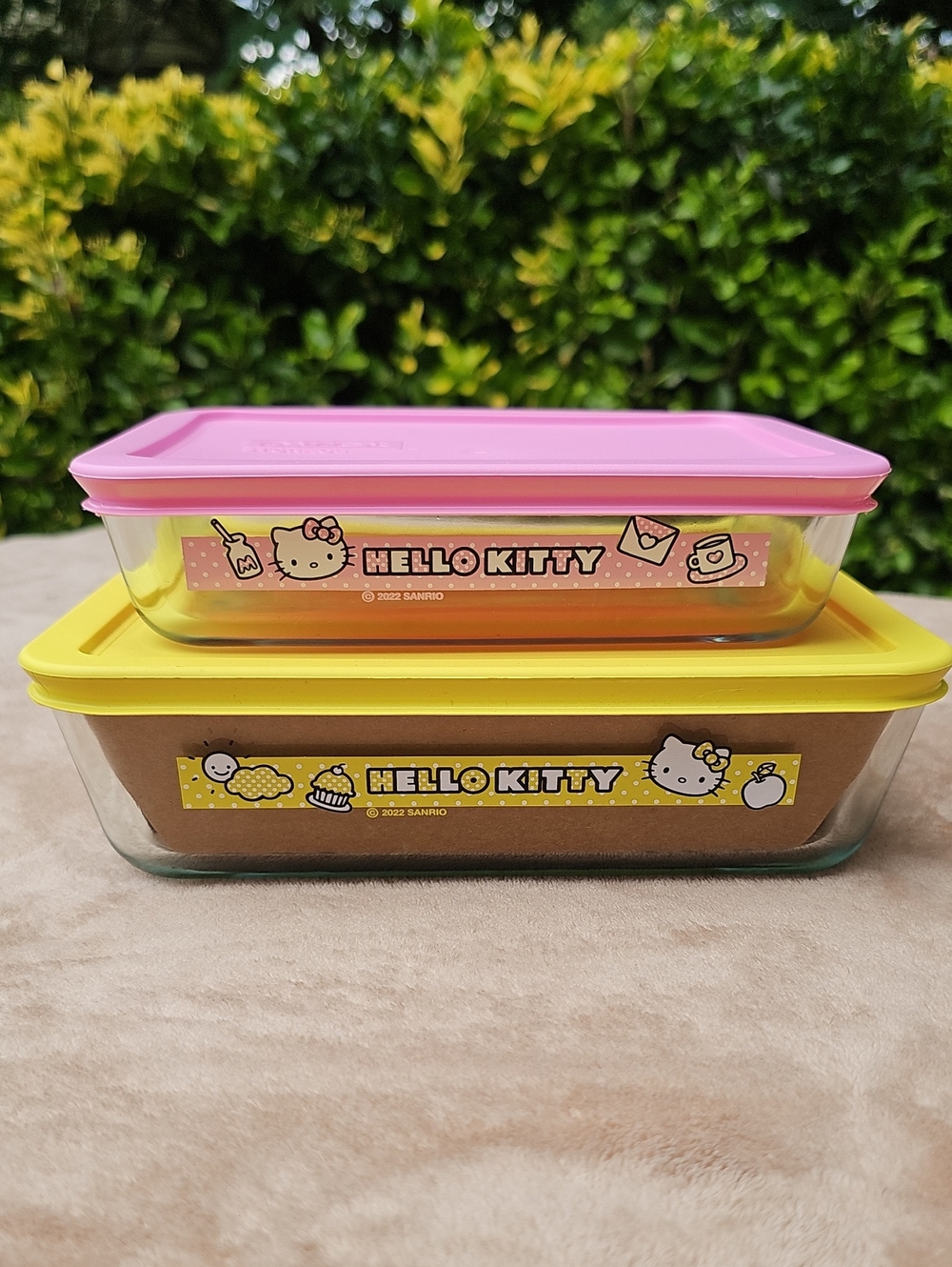 Hello Kitty Pyrex Glass Storage Set with Pink and Yellow Lids
